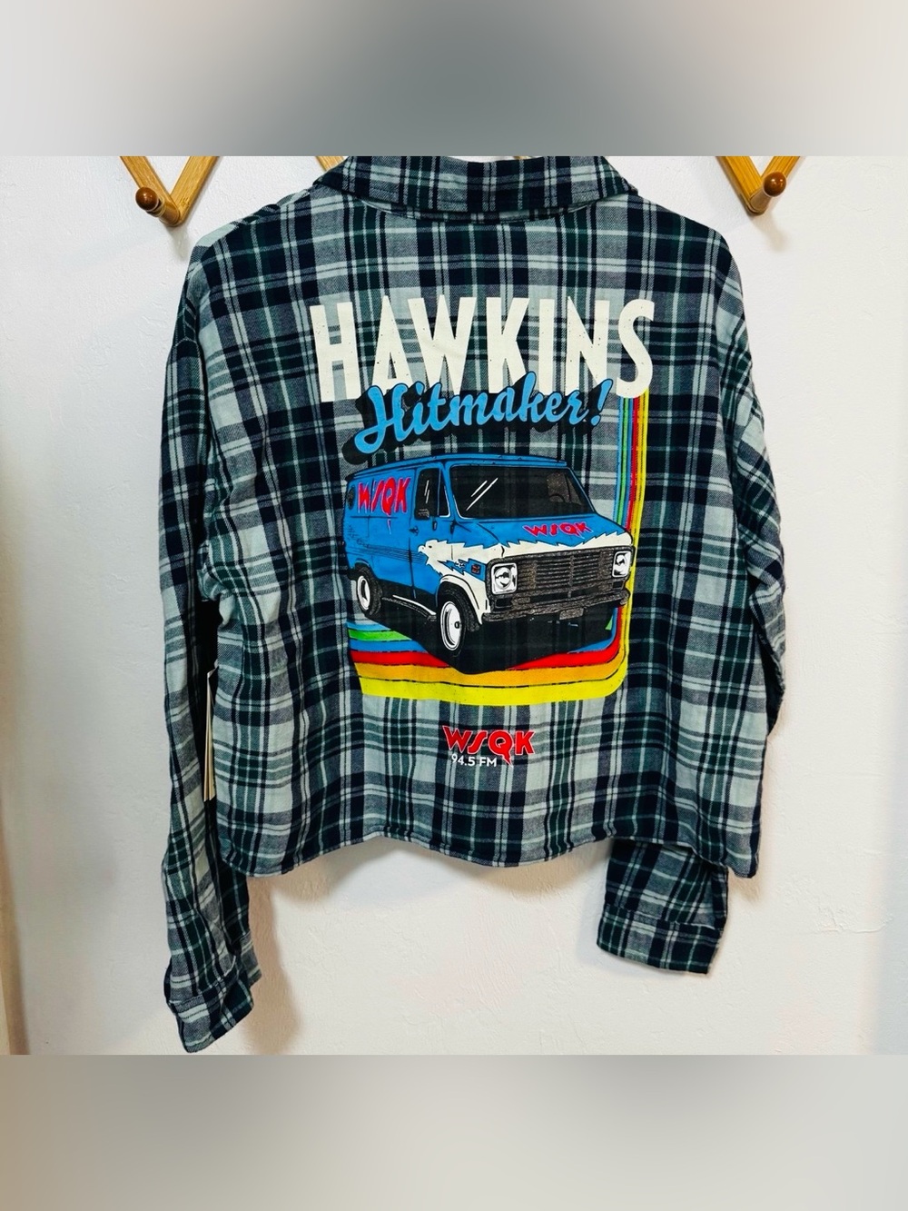 NWT No Boundaries Netflix Stranger Things Cotton Cropped Flannel Women’s Hawkins